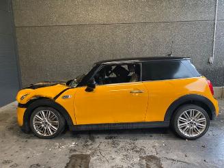 Mini Cooper S 2.0 16V Cooper SD Hatchback 2Dr Diesel 1.995cc 120kW FWD 2014-06 (XN91) picture 3