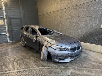 Auto incidentate BMW 1-serie 118i 1.5 TwinPower 12V Hatchback  Benzine 1.499cc 103kW FWD 2019-07 (7K31; 7K32) 2020/1