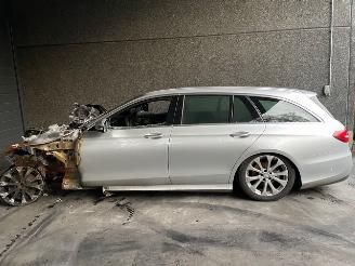 Mercedes E-klasse E Estate (S213) Combi 2016 E-220d 2.0 Turbo 16V Combi/o  Diesel 1.950cc 143kW RWD 2016-07 picture 3