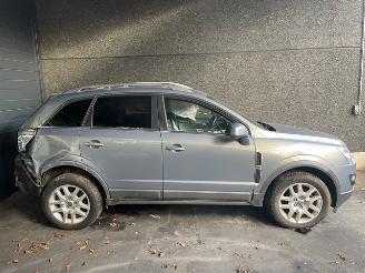 Opel Antara (LA6) SUV 2006 / 2015 2.2 CDTI 16V 4x4 SUV  Diesel 2.231cc 120kW 4x4 2010-12/2015-12 picture 2