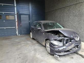 Damaged car BMW 1-serie (E87/87N) Hatchback 5-drs 2003 / 2012 116i 1.6 16V Hatchback 4Dr Benzine 1.596cc 85kW (116pk) RWD 2008/7