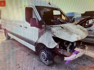 Démontage voiture Mercedes Sprinter (907.6/910.6) Van 2018 314 CDI 2.1 D RWD Bestel  Diesel 2.143cc 105kW (143pk) RWD 2020/10