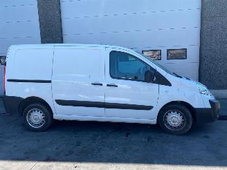 Peugeot Expert (G9) Van 2007 / 2016 1.6 HDi 90 Bestel  Diesel 1.560cc 66kW (90pk) FWD 2007-01/2016-12 (XB9HU; XD9HU; XS9HU; XT9HU; XU9HU; XV9HU) picture 2