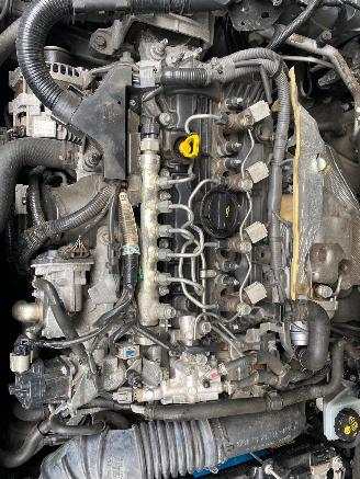 Mazda 3 (BM/BN) Hatchback 2013 / 2019 2.2 SkyActiv-D 150 16V Hatchback  Diesel 2.191cc 110kW (150pk) FWD 2013-09/2016-08 picture 14