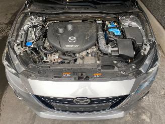 Mazda 3 (BM/BN) Hatchback 2013 / 2019 2.2 SkyActiv-D 150 16V Hatchback  Diesel 2.191cc 110kW (150pk) FWD 2013-09/2016-08 picture 6