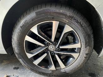 Volkswagen Polo (AW1) Hatchback 5-drs 2017 1.0 TSI 12V Hatchback  Benzine 999cc 70kW (95pk) picture 14