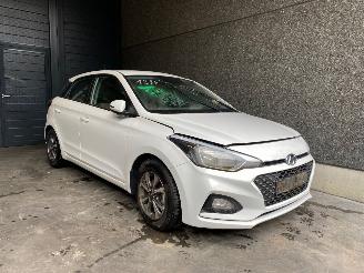 Autoverwertung Hyundai I-20 (GBB) Hatchback 2014 1.2i 16V Hatchback  Benzine 1.248cc 55kW 2020/5