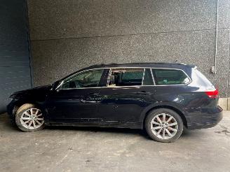 Volkswagen Passat Variant (3G5) Combi 2014 1.6 TDI 16V Combi/o  Diesel 1.598cc 88kW (120pk) FWD picture 3