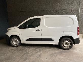 Peugeot Partner Partner/Ranch (EF/EU) Van 1.5 BlueHDi 100 Bestel  Diesel 1.499cc 75kW (102pk) FWD picture 3