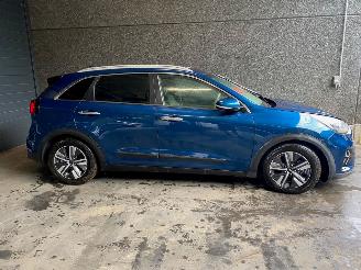 Kia Niro Niro SUV 1.6 GDI Hybrid SUV  Elektrisch Benzine 1.580cc 77kW (105pk) FWD picture 2