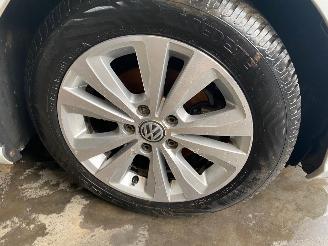 Volkswagen Golf Golf VII (AUA) Hatchback 2012 / 2019 1.0 TSI 12V Hatchback  Benzine 999cc 81kW (110pk) FWD picture 8