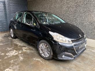 skadebil auto Peugeot 208 208 (CA/CC/CK/CL) Hatchback 1.2 Vti 12V PureTech Hatchback  Benzine 1.199cc 61kW (83pk) FWD 2019/4