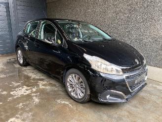 rozbiórka samochody osobowe Peugeot 208 208 (CA/CC/CK/CL) Hatchback 1.2 Vti 12V PureTech Hatchback  Benzine 1.199cc 61kW (83pk) FWD 2019/4