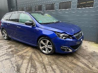 Salvage car Peugeot 308 308 SW (L4/L9/LC/LJ/LR) Combi 5-drs 1.2 12V e-THP PureTech 130 Combi/o 4Dr Benzine 1.199cc 96kW (131pk) FWD 2017/3