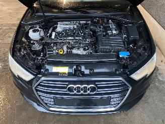 Audi A3 A3 Sportback (8VA/8VF) Hatchback 5-drs 1.6 TDI 16V Hatchback 4Dr Diesel 1.598cc 85kW (116pk) FWD picture 7