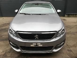 Peugeot 308 SW (L4/L9/LC/LJ/LR) Combi 5-drs 2014 1.2 12V e-THP PureTech 110 Combi/o  Benzine 1.199cc 81kW picture 4