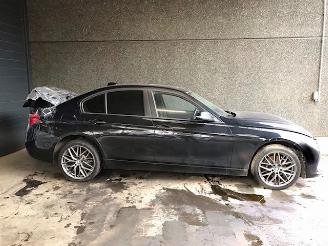 BMW 3-serie (F30/F80) Sedan 2011 / 2018 320i xDrive 2.0 16V Sedan 4Dr Benzine 1.997cc 135kW (184pk) 4x4 picture 3