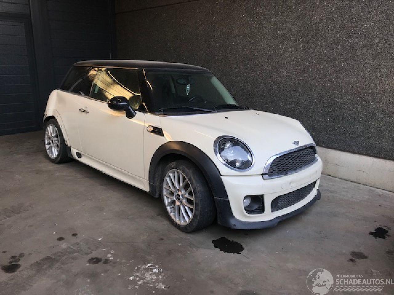 Mini Cooper (R56) Hatchback 2006 / 2013 1.6 Cooper D 16V Hatchback  Diesel 1.598cc 82kW (111pk) FWD