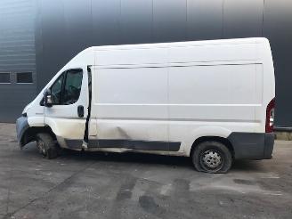 Peugeot Boxer (U9) Van 2007 2.2 HDi 100 Euro 4 Bestel  Diesel 2.198cc 74kW (101pk) FWD picture 5