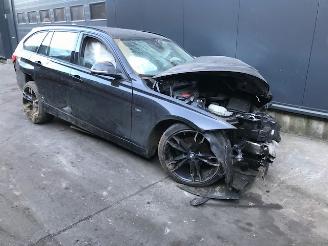 Voiture accidenté BMW 3-serie 2.0 16V Combi/o  Diesel 1.995cc 105kW (143pk) RWD 2015/3