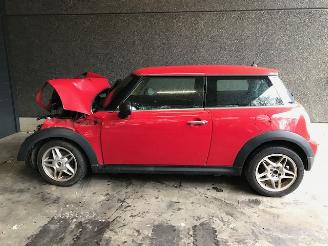 Mini One (R56) Hatchback 2006 / 2013 1.6 One D 16V Hatchback  Diesel 1.598cc 66kW (90pk) FWD picture 4