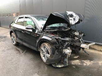 demontáž osobní automobily Audi Q5 (FYX) SUV 2019 2.0 40 TDI 16V Quattro SUV  Diesel 1.968cc 140kW (190pk) 4x4 2019/1