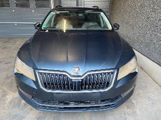 Skoda Superb Combi (3V5) Combi 2017 1.6 TDI Combi/o  Diesel 1.598cc 88kW (120pk) FWD picture 4