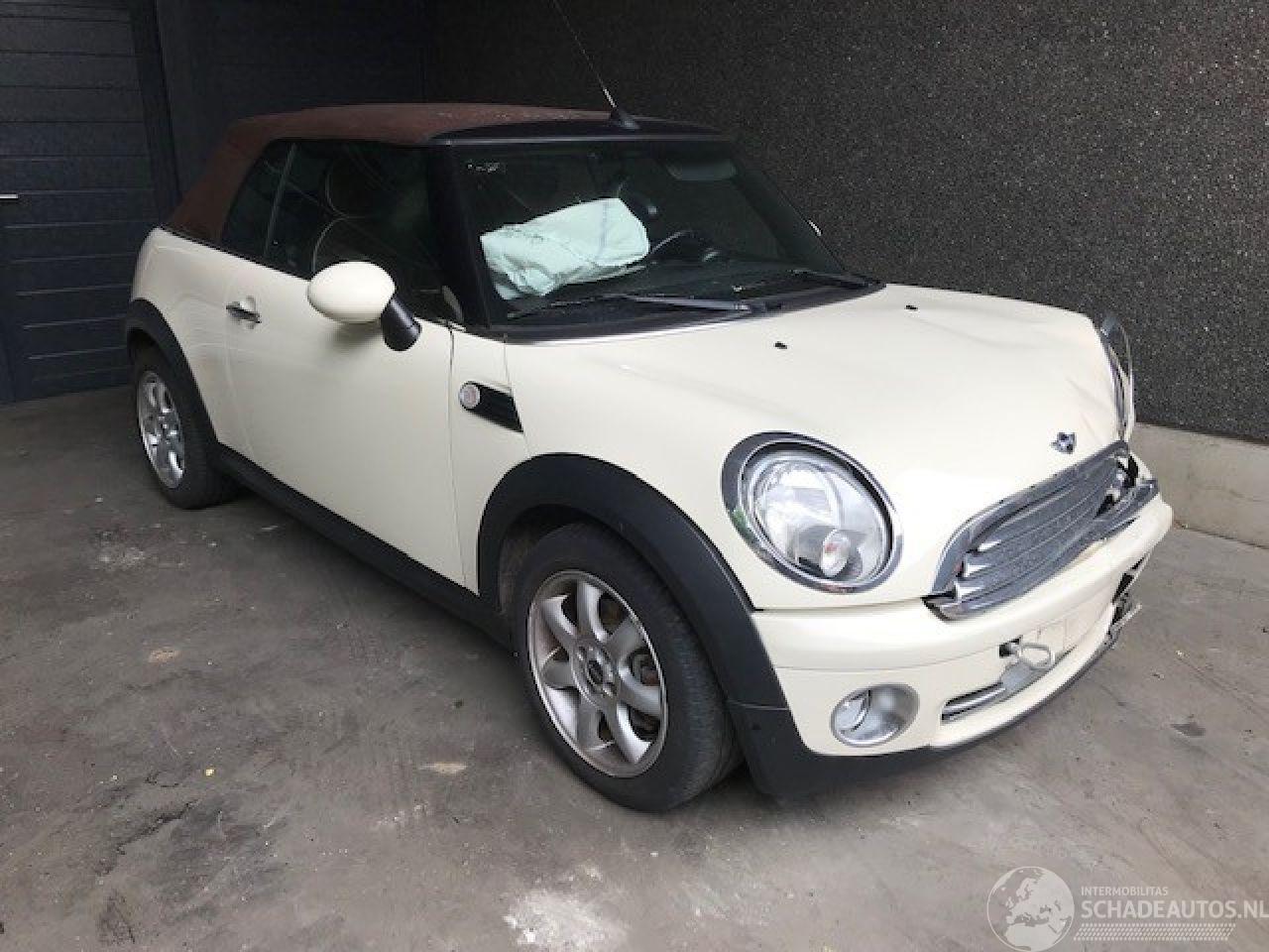 Mini Cabrio Open (R57) Cabrio 2007 / 2015 1.6 16V Cooper Cabrio  Benzine 1.598cc 85kW (116pk) FWD