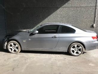 BMW 3-serie (E92) Coupé 2005 / 2013 320i 16V Coupe 2Dr Benzine 1.995cc 125kW (170pk) RWD picture 4