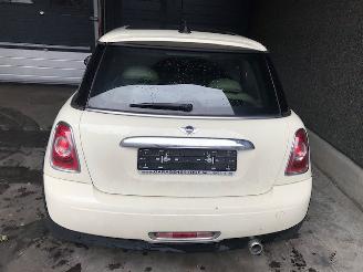 Mini Cooper (R56) Hatchback 2006 / 2013 1.6 Cooper D 16V Hatchback  Diesel 1.598cc 82kW (111pk) FWD picture 6