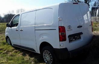 Toyota ProAce Verso Bus 2021 2.0 D-4D 122 16V Bus  Diesel 1.997cc 90kW (122pk) FWD picture 3