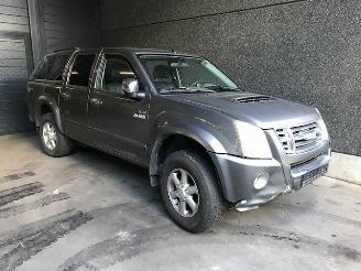 Salvage car Isuzu D-Max Pick-up 2002 / 2012 3.0 D 4x4 Pick-up  Diesel 2.999cc 120kW (163pk) 4x4 2009/7