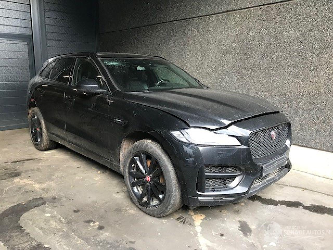 Jaguar F-Pace SUV 2018 2.0 D 180 16V AWD SUV  Diesel 1.999cc 132kW (179pk) 4x4