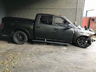 Dodge Ram 1500 Crew Cab (DS/DJ/D2) Pick-up 2017 5.7 Hemi V8 4x4 Pick-up  Benzine 5.654cc 295kW picture 2