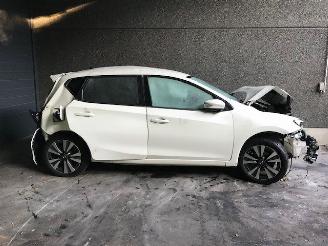 Nissan Pulsar (C13) Hatchback 2017 1.2 DIG-T 16V Hatchback  Benzine 1.198cc 85kW (116pk) FWD picture 2