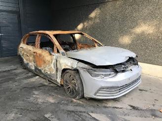 Salvage car Volkswagen Golf Golf VIII (CD1) Hatchback 20191.5 TSI BlueMotion 16V Hatchback  Benzine 1.495cc 96kW (131pk) FWD 2021/7