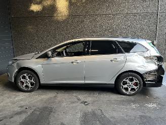 Ford Focus III Wagon Combi 2010 / 2018 1.6 TDCi 115 Combi/o  Diesel 1.560cc 85kW (116pk) FWD picture 4