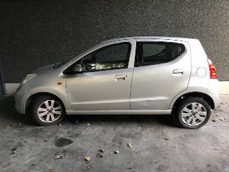 Suzuki Alto (GF) Hatchback 5-drs 2009 1.0 12V Hatchback  Benzine 996cc 50kW FWD picture 4