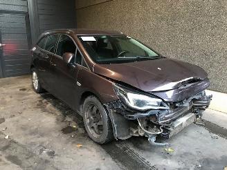 demontáž osobní automobily Opel Astra K Sports Tourer Combi 2017 1.6 CDTI 110 16V Combi/o  Diesel 1.598cc 81kW 2017/5