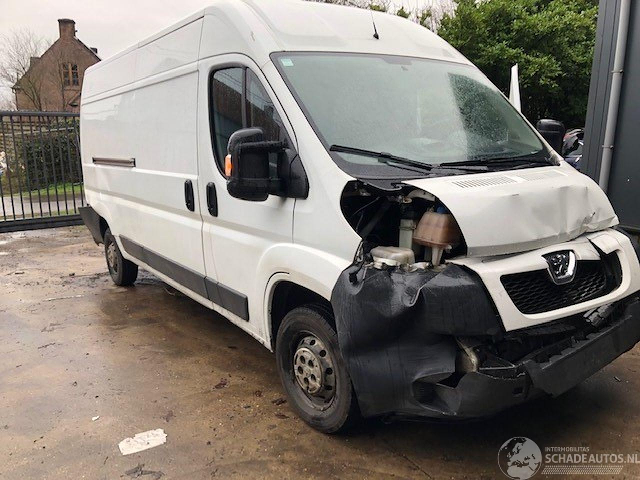 Peugeot Boxer 