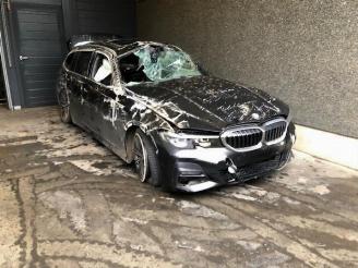 Avarii autoturisme BMW 3-serie 3 serie Touring (G21), Combi, 2019 320d xDrive 2.0 TwinPower Turbo 16V Hybrid 2021/5