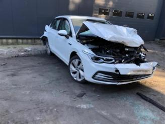 Salvage car Volkswagen Golf  2022/2