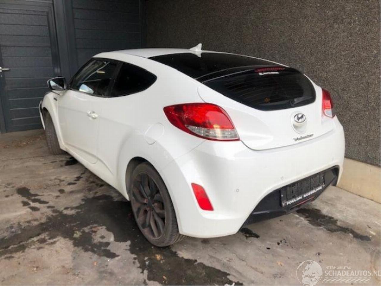 Hyundai Veloster 