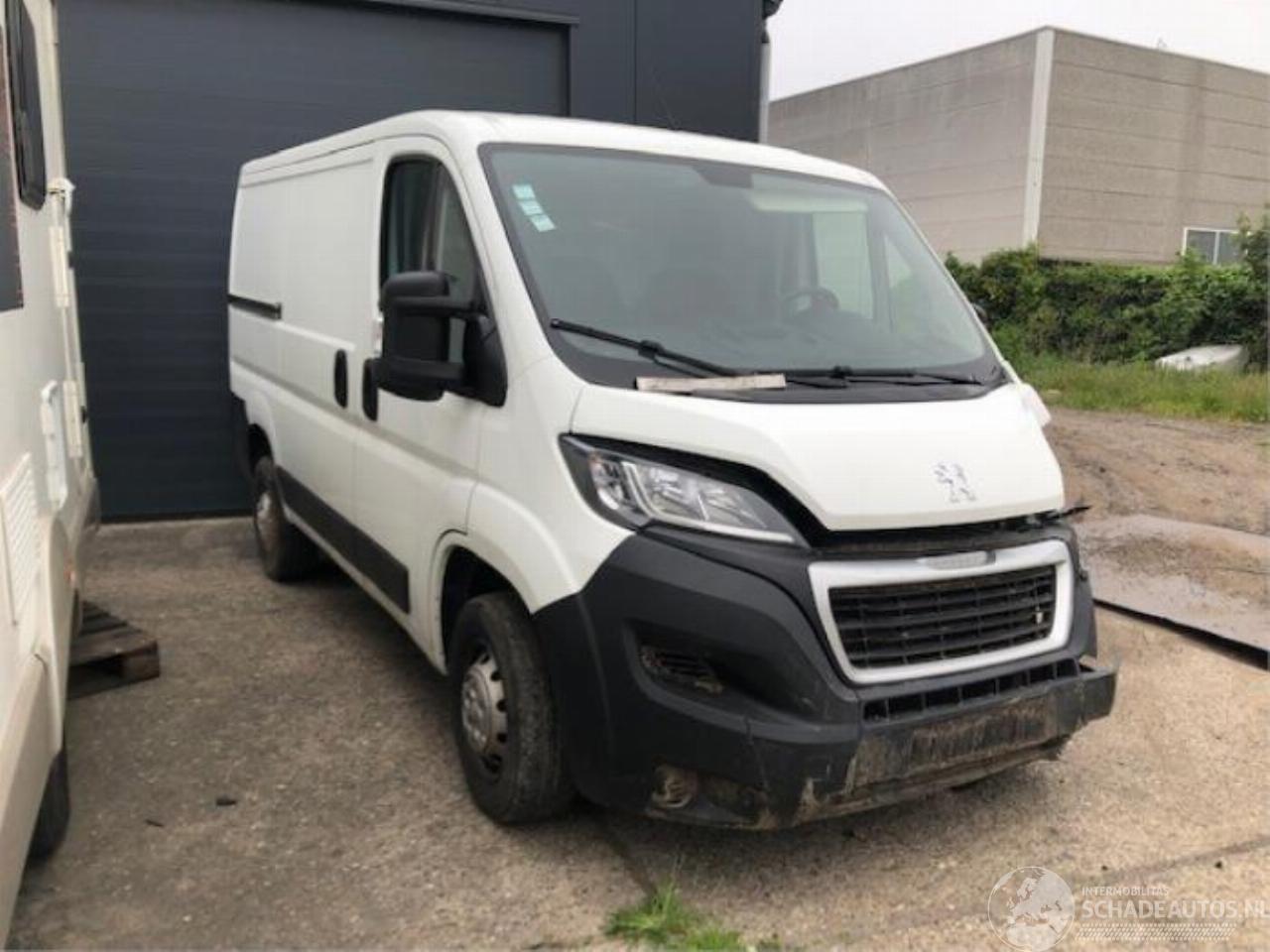 Peugeot Boxer 