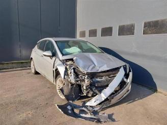 Coche accidentado Opel Astra  2018/1