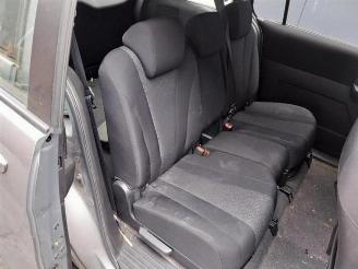 Mazda 5  picture 14