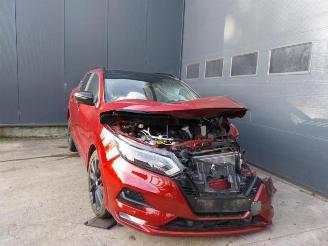 Damaged car Nissan Qashqai Qashqai (J11), SUV, 2013 1.3 DIG-T 140 16V 2020/2