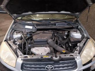 Toyota Rav-4 RAV4 (A2), Terreinwagen, 2000 / 2005 2.0 16V VVT-i 4x4 picture 15