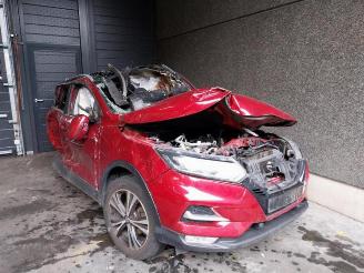 Damaged car Nissan Qashqai Qashqai (J11), SUV, 2013 1.2 DIG-T 16V 2017/10