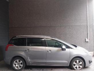 Peugeot 5008 5008 I (0A/0E), MPV, 2009 / 2017 1.6 HDiF 16V picture 7